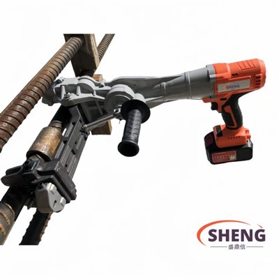 Clé dynamométrique pour raccordement de tuyau de batterie